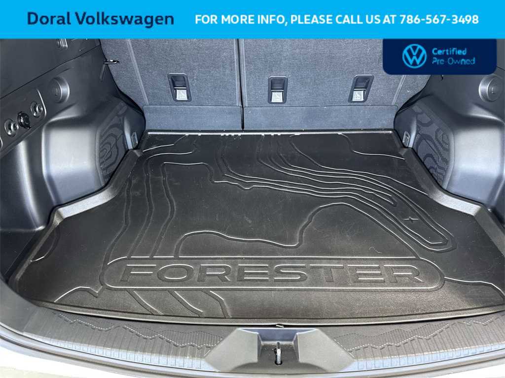 Used 2025 Subaru Forester Premium image 25