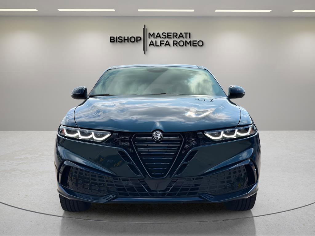 New 2026 Alfa Romeo Tonale w/ Black Premium Package image 2