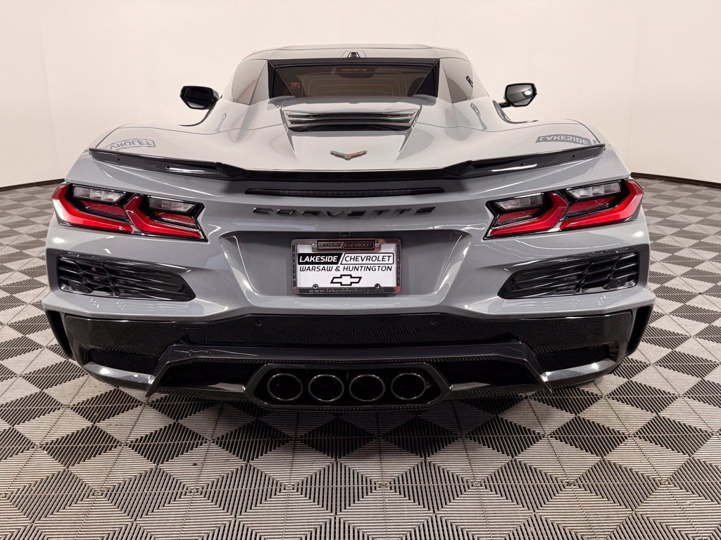 Used 2024 Chevrolet Corvette Z06 RWD image 5