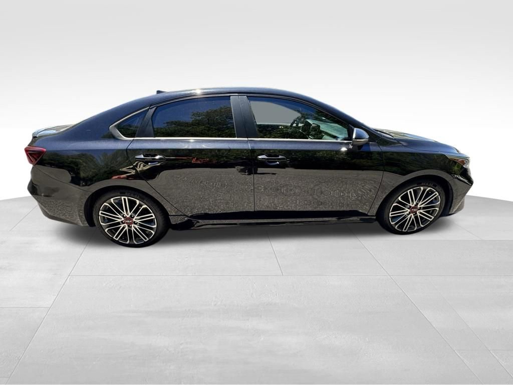 Used 2022 Kia Forte GT w/ GT2 Package FWD image 4