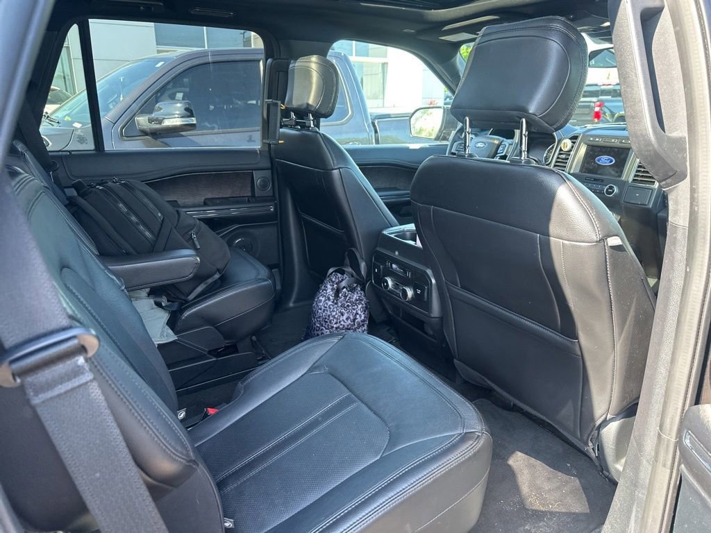 Used 2020 Ford Expedition Limited w/ Equipment Group 302A AWD/4WD image 25