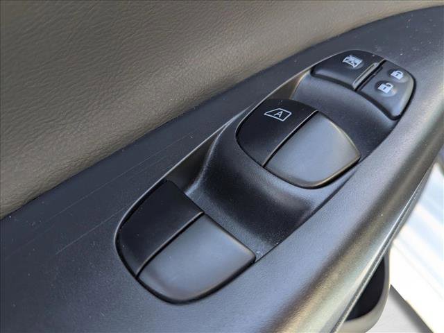 Used 2019 Nissan Sentra SR w/ Premium Package (SR) image 11