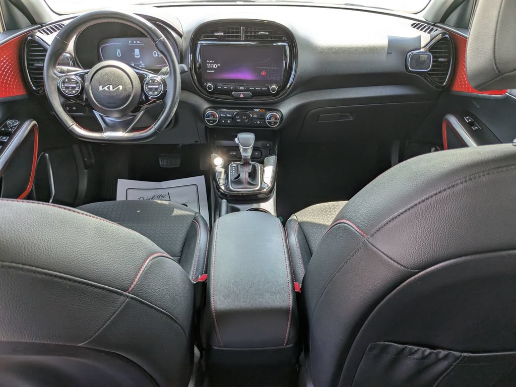 Certified 2023 Kia Soul GT-Line FWD image 15
