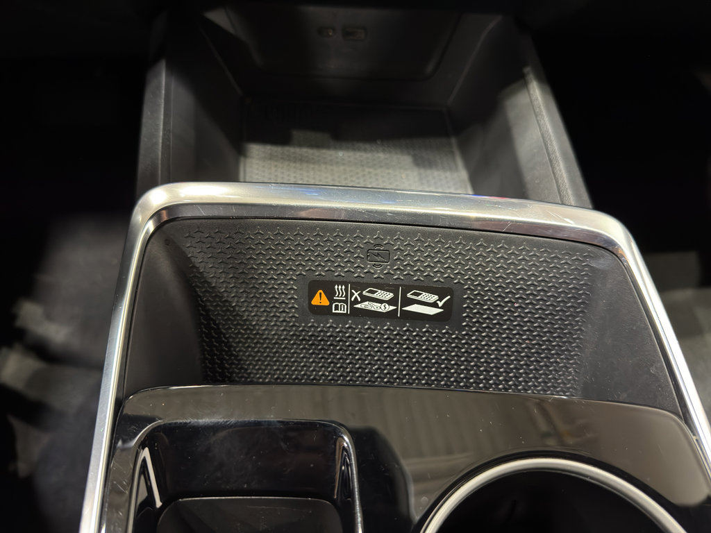 Used 2025 Chevrolet Equinox LT w/ Convenience Package II image 32