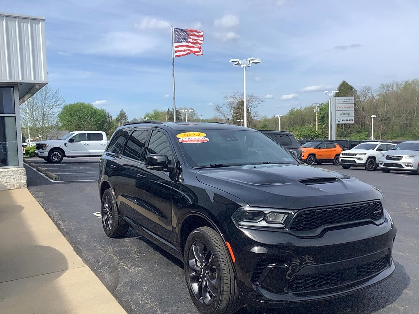 Certified 2024 Dodge Durango GT image 3
