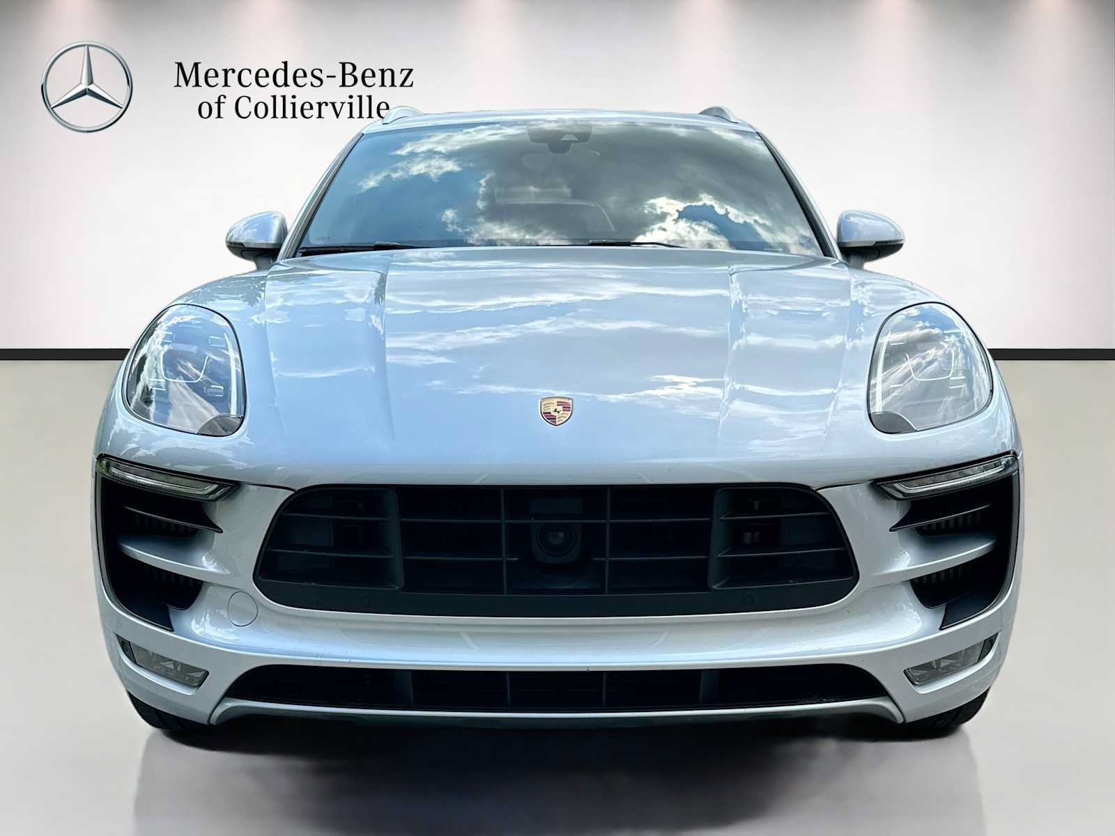 Used 2018 Porsche Macan GTS AWD/4WD image 2