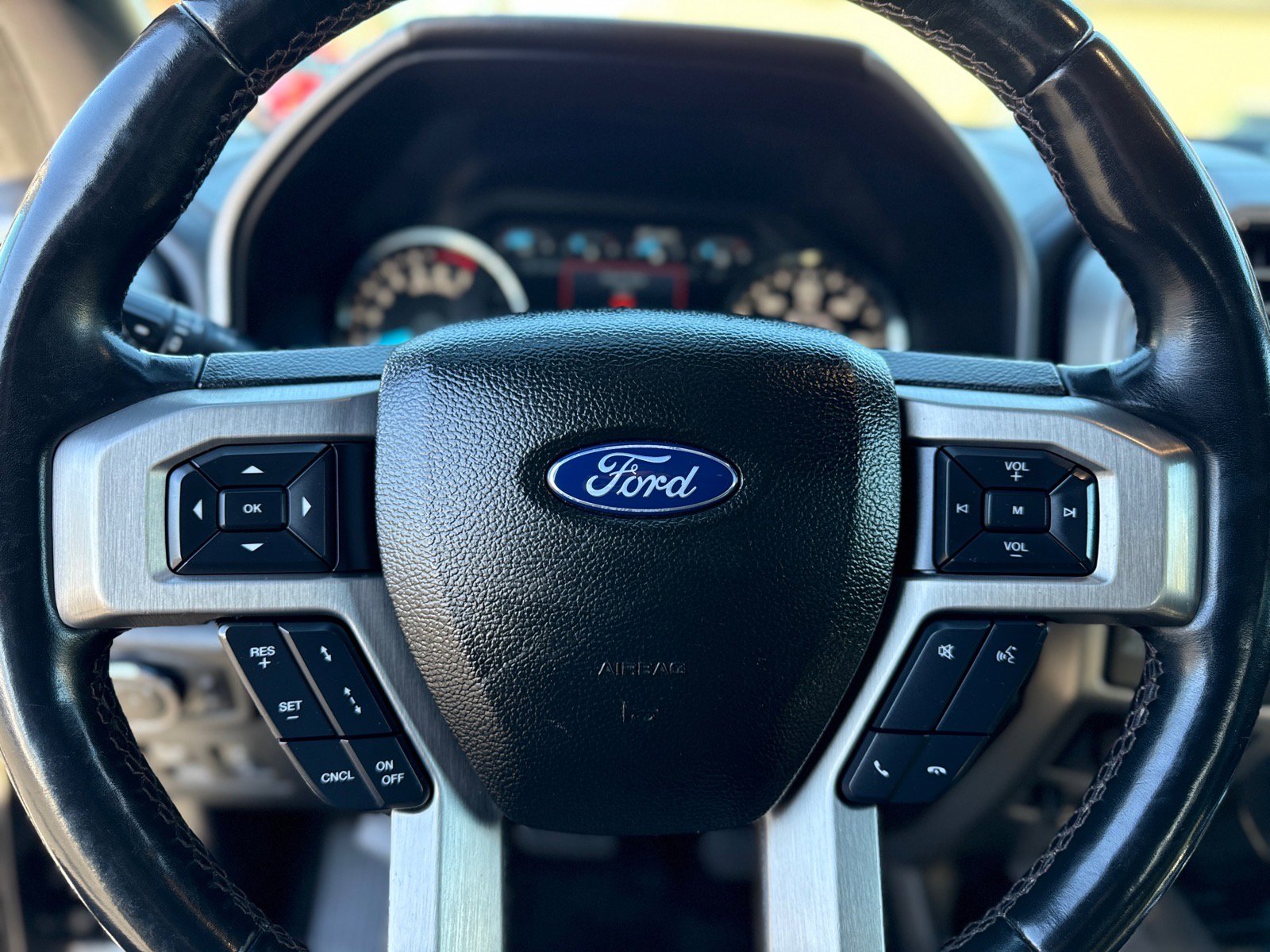 Used 2018 Ford F150 Platinum w/ Equipment Group 701A Luxury image 47