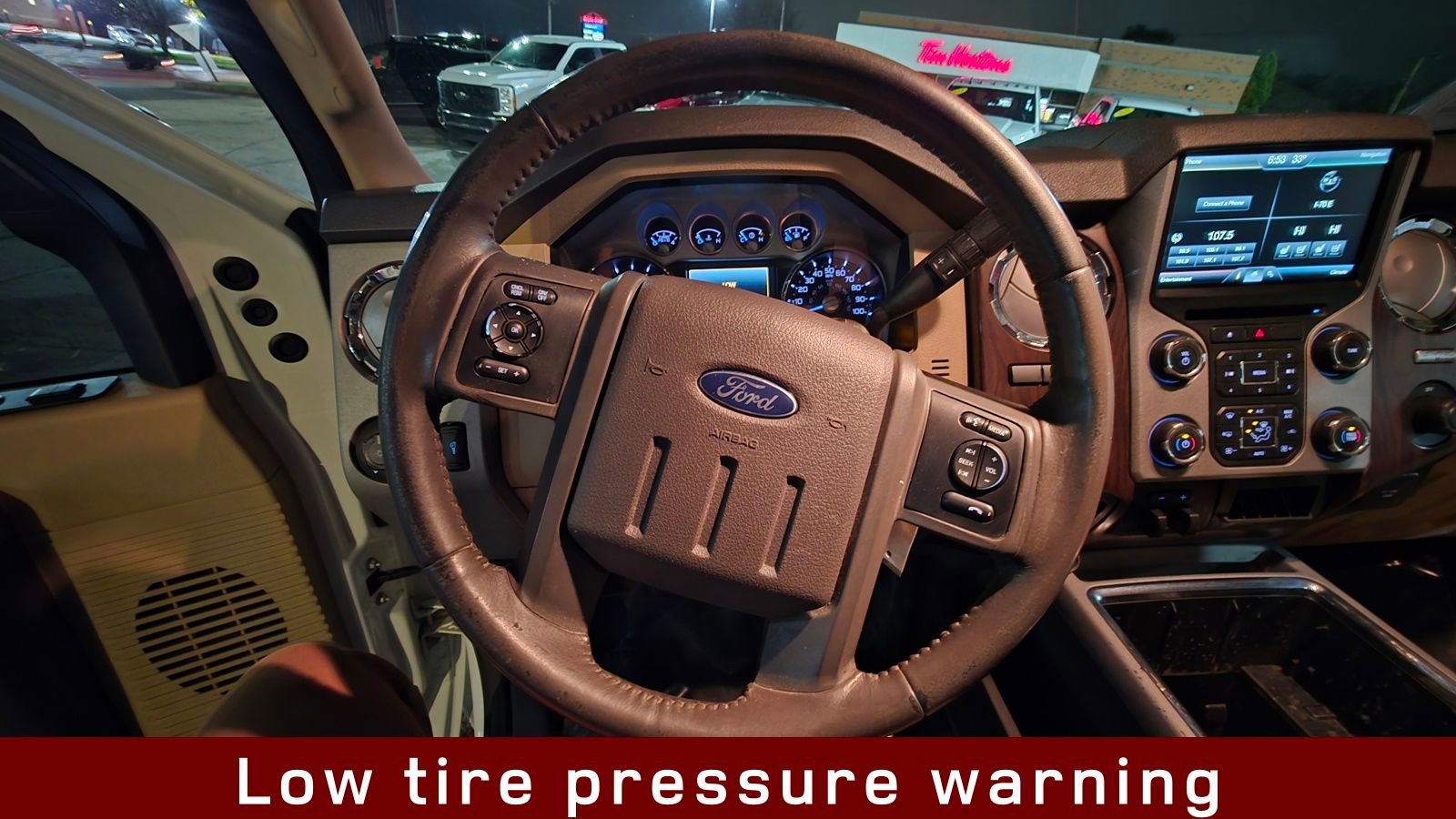 Used 2015 Ford F250 Lariat w/ Lariat Interior Package image 15