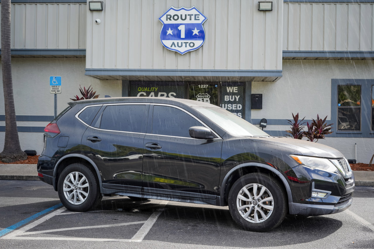 Used 2020 Nissan Rogue S image 5