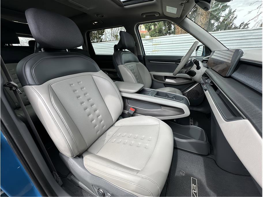 Used 2024 Kia EV9 Wind image 15