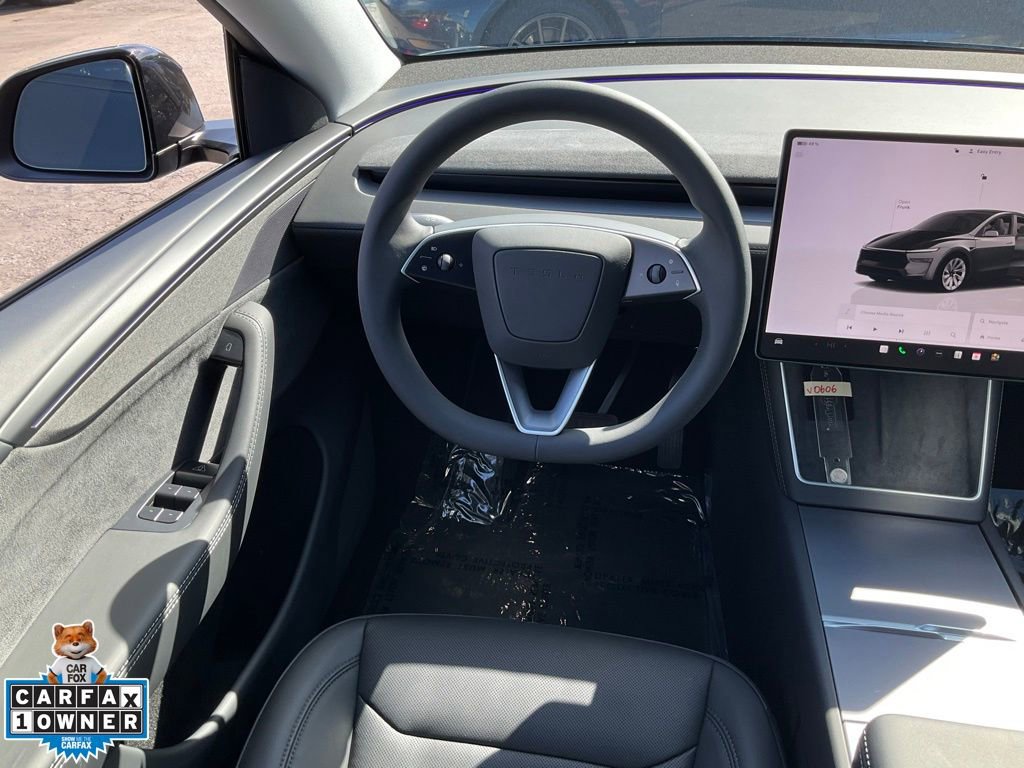 Used 2026 Tesla Model Y AWD image 37