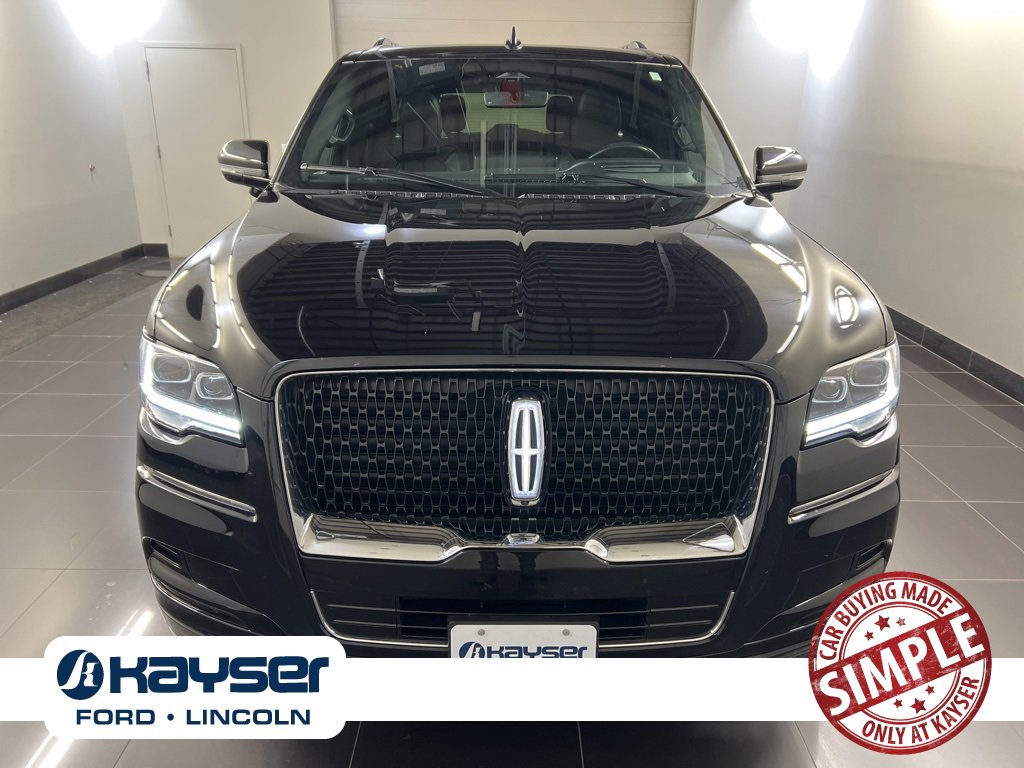 Certified 2023 Lincoln Navigator Reserve image 2