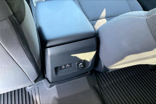Certified 2026 Nissan Frontier SV w/ SV Convenience Package AWD/4WD image 32