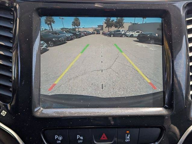 Used 2021 Jeep Cherokee Limited AWD/4WD image 13