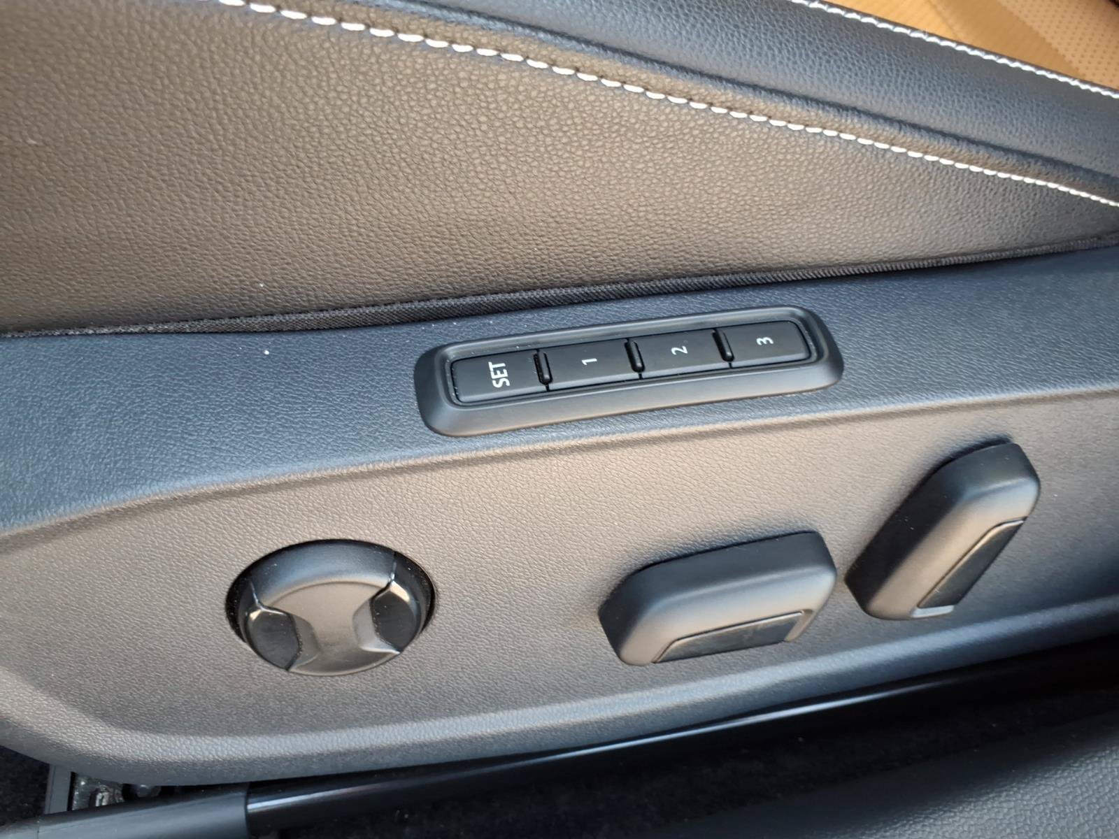Certified 2024 Volkswagen Jetta SEL FWD image 22