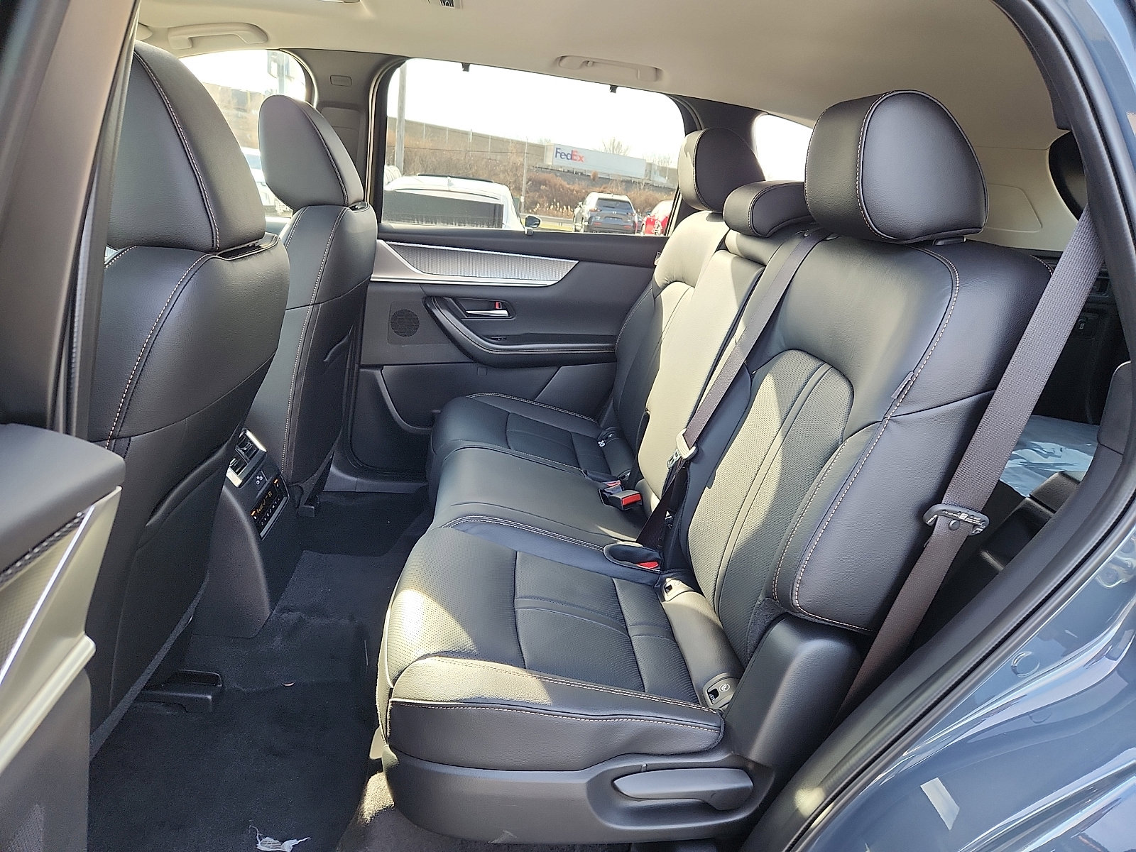 New 2026 MAZDA CX-70 3.3 Turbo w/ Preferred Package image 8