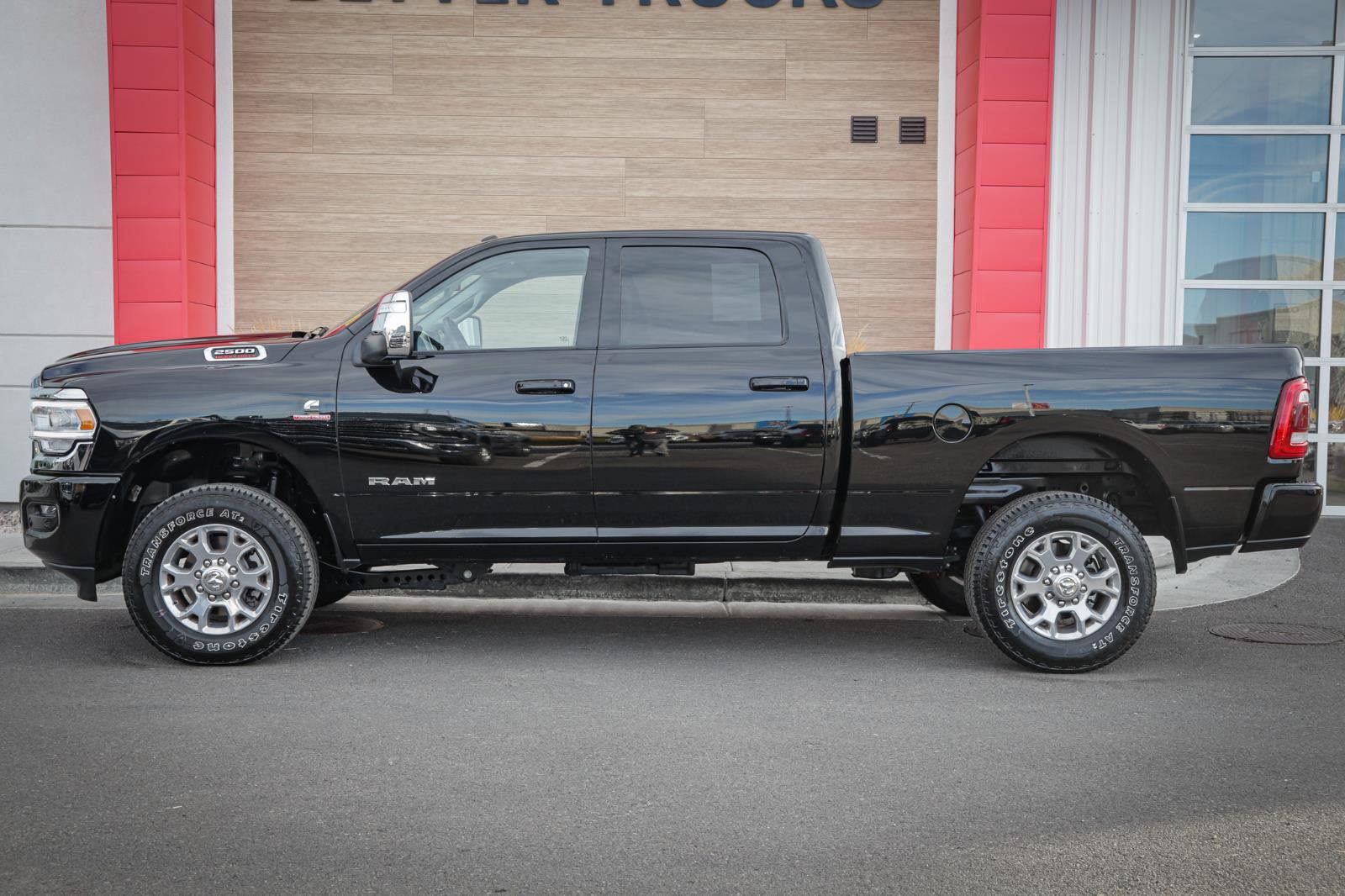 Used 2024 RAM 2500 Laramie image 7