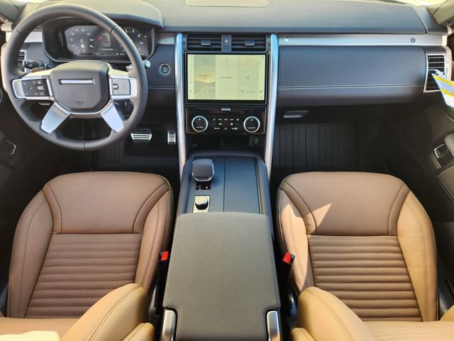New 2026 Land Rover Discovery Limited Edition image 19