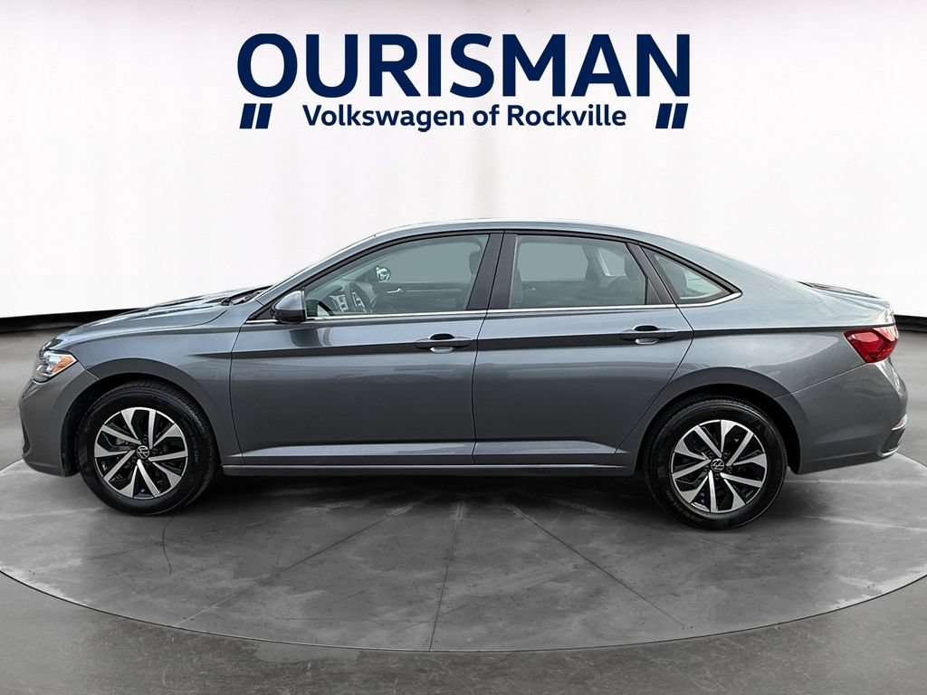 Used 2024 Volkswagen Jetta S FWD image 3
