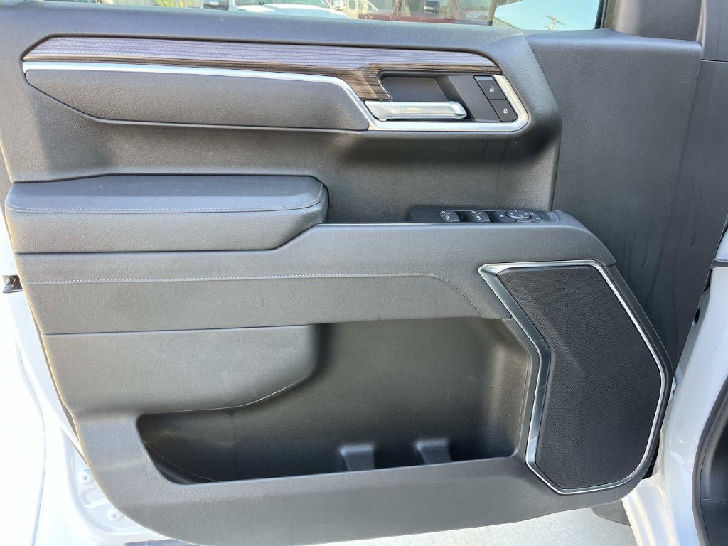 Used 2026 Chevrolet Silverado 1500 RST AWD/4WD image 24