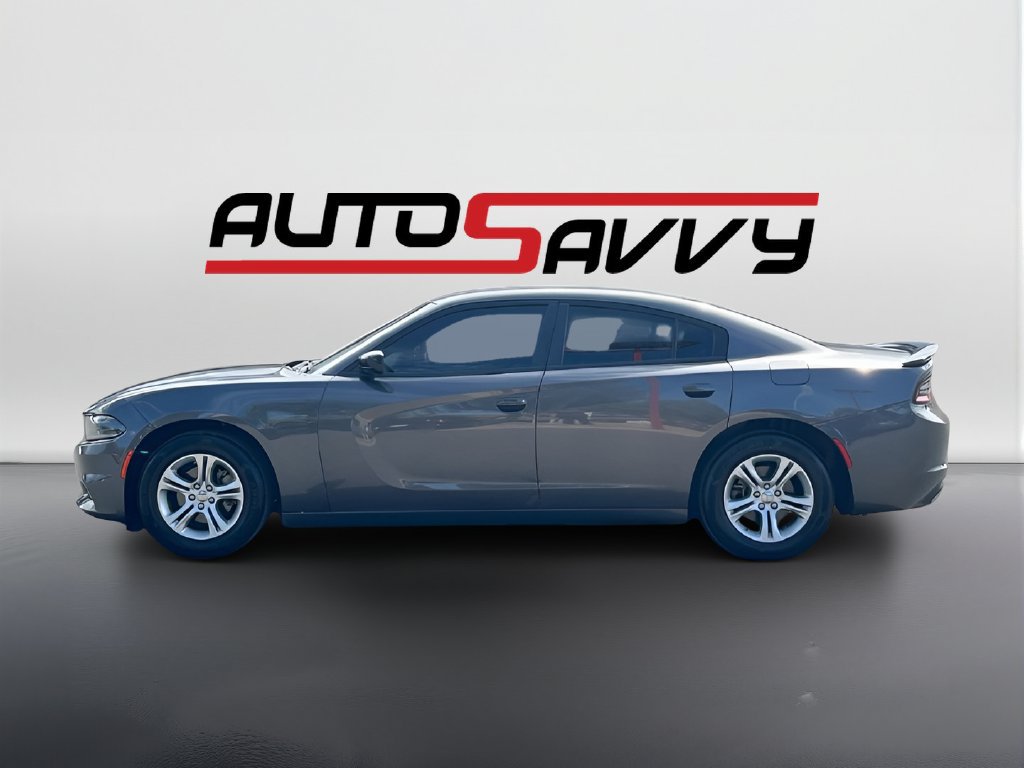 Used 2023 Dodge Charger SXT RWD image 4