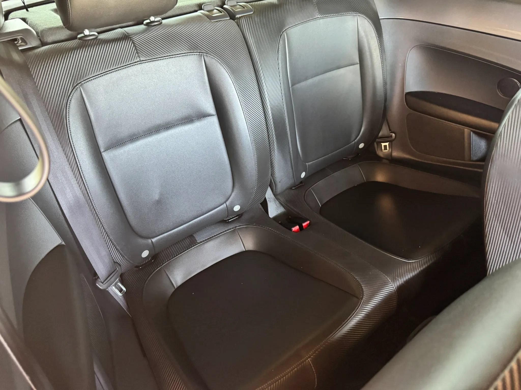 Used 2014 Volkswagen Beetle TDI FWD image 22