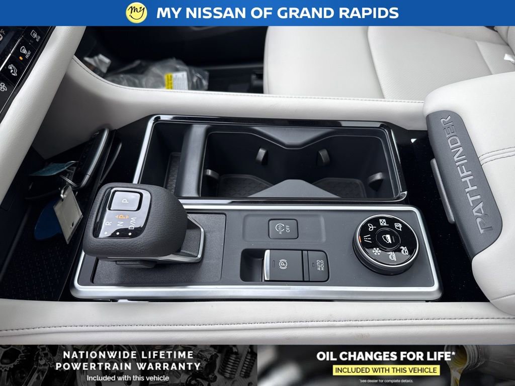 New 2026 Nissan Pathfinder SL image 22