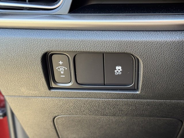 Used 2025 Kia Sorento LX image 26