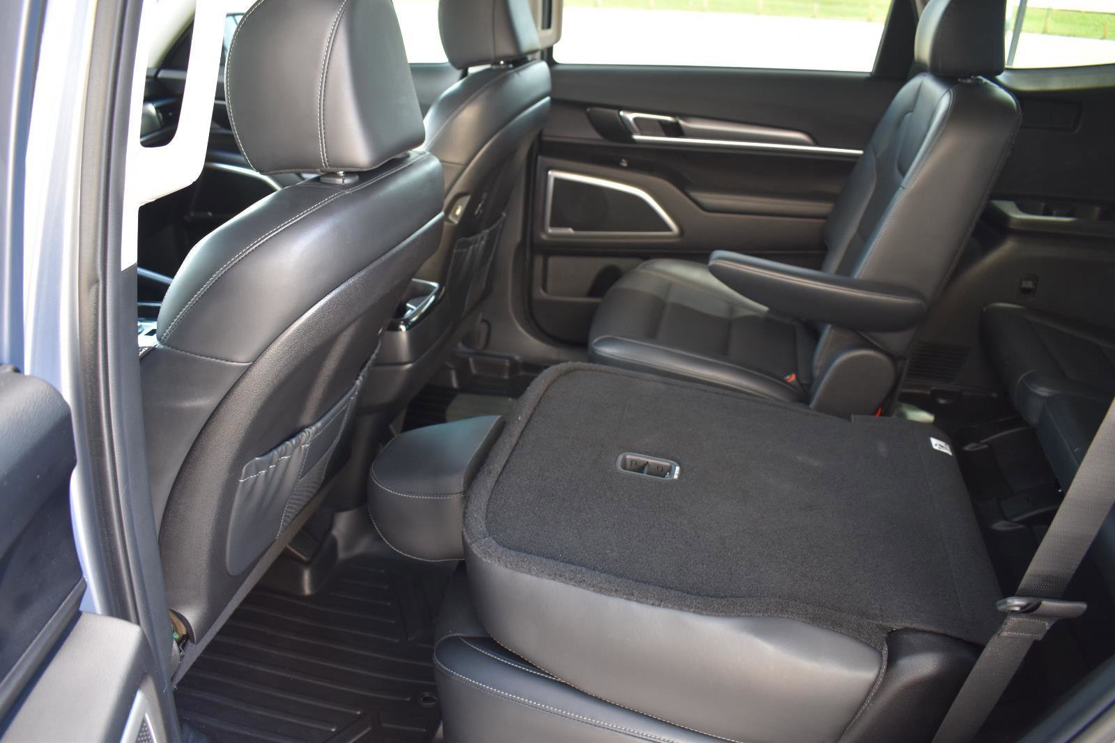 Used 2022 Kia Telluride S FWD image 47