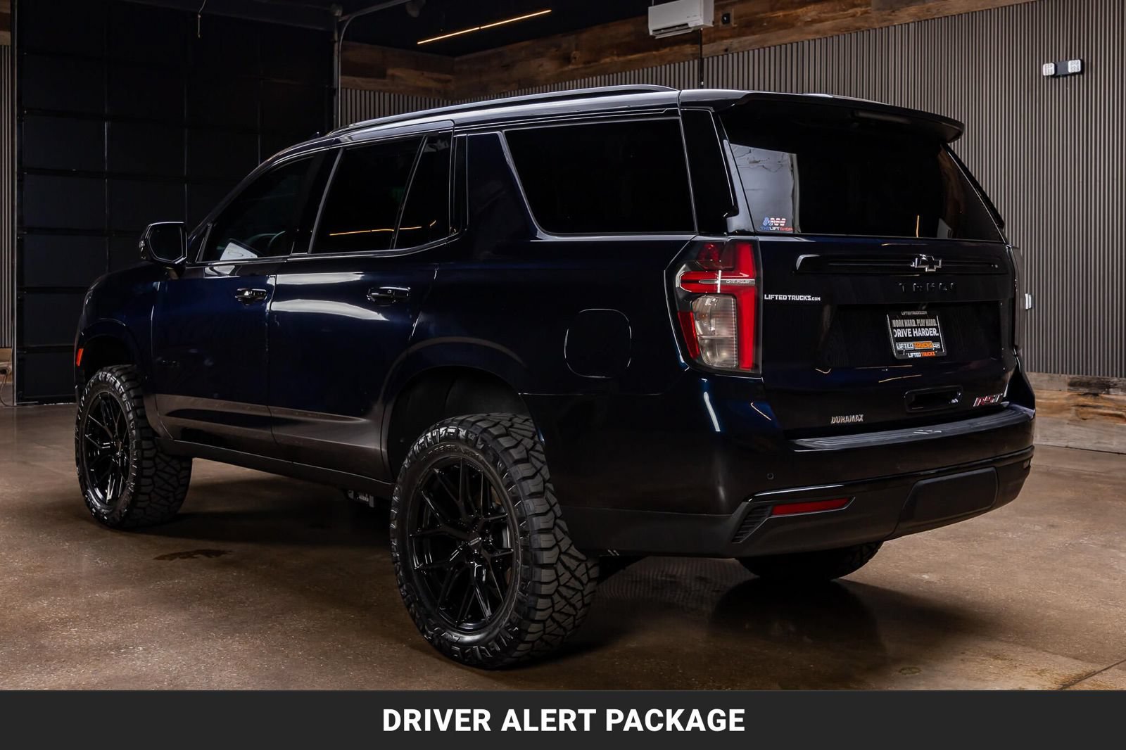 Used 2024 Chevrolet Tahoe RST w/ Luxury Package AWD/4WD image 7