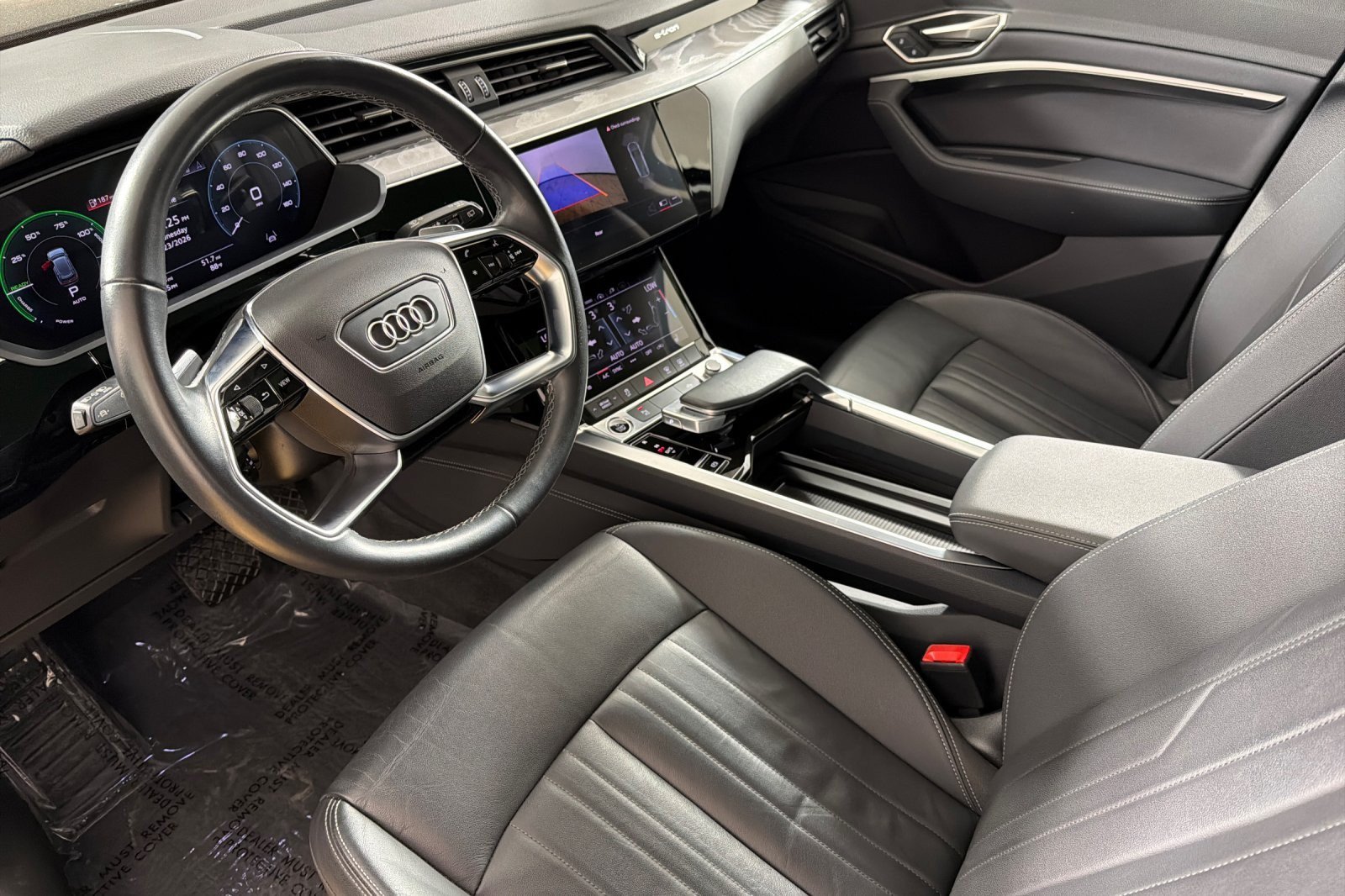Used 2024 Audi Q8 e-tron Premium AWD/4WD image 9