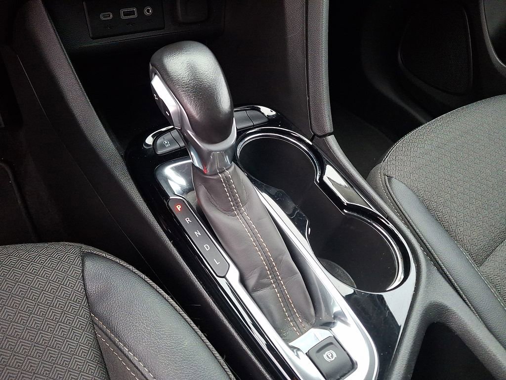 Used 2023 Buick Encore GX Preferred image 18