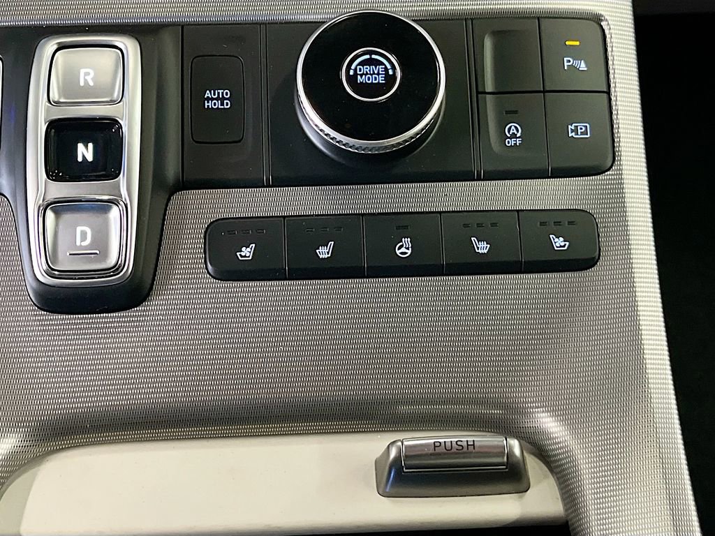 Used 2025 Hyundai Palisade Calligraphy FWD image 21