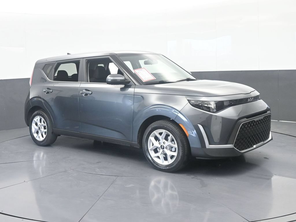 Used 2024 Kia Soul LX w/ Option Group 015 FWD image 8