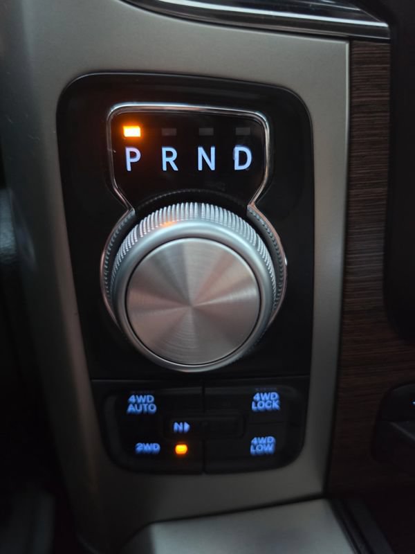 Used 2018 RAM 1500 Laramie w/ Convenience Group AWD/4WD image 29