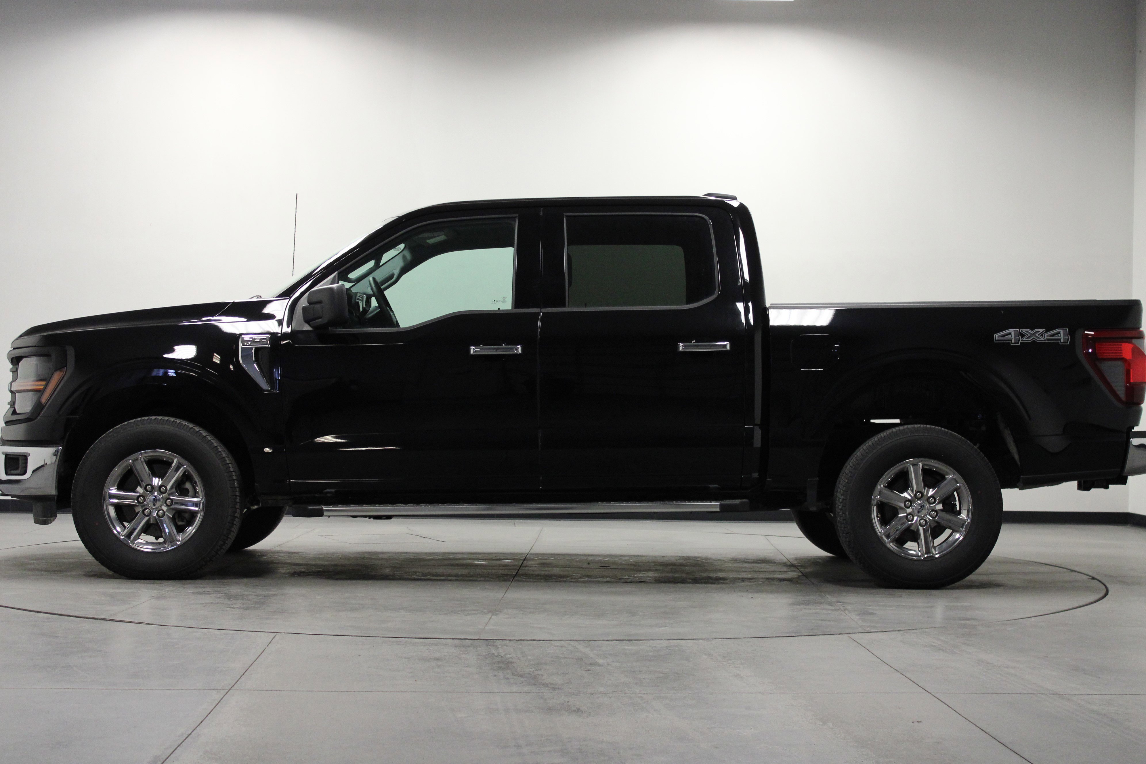 Used 2025 Ford F150 XLT w/ Equipment Group 301A Standard image 7