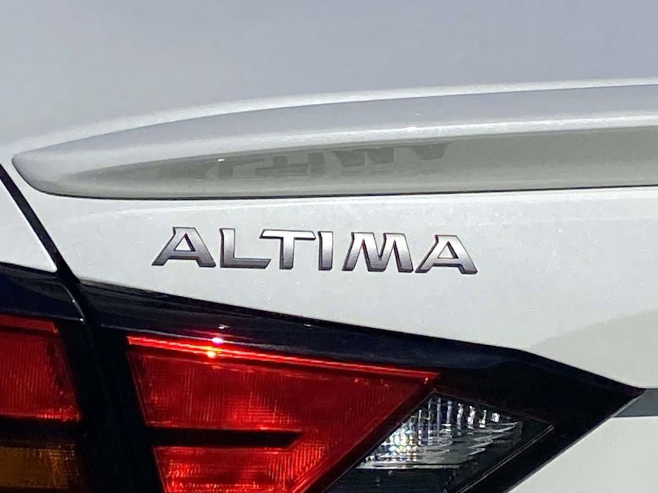 Used 2024 Nissan Altima 2.5 SL image 10