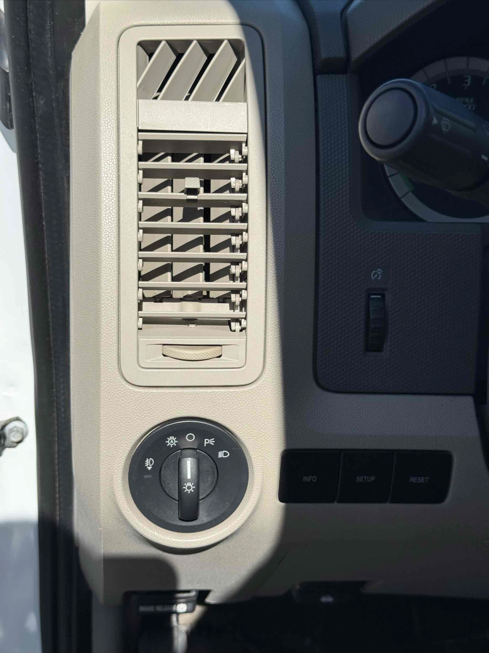 Used 2008 Ford Escape 2WD Hybrid image 56