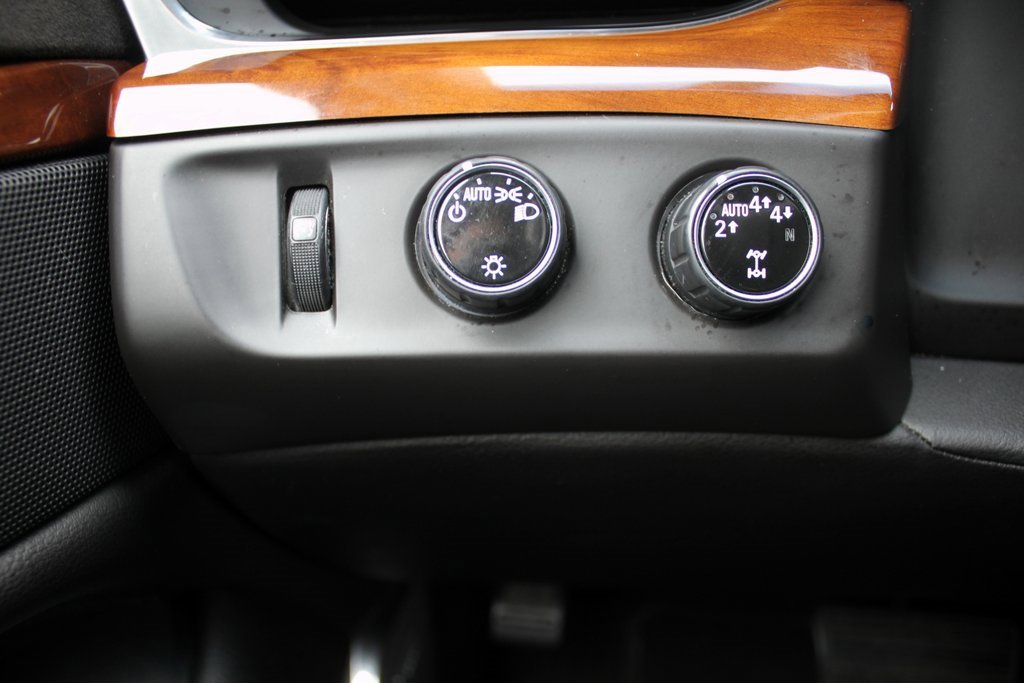 Used 2017 Cadillac Escalade ESV Luxury image 15