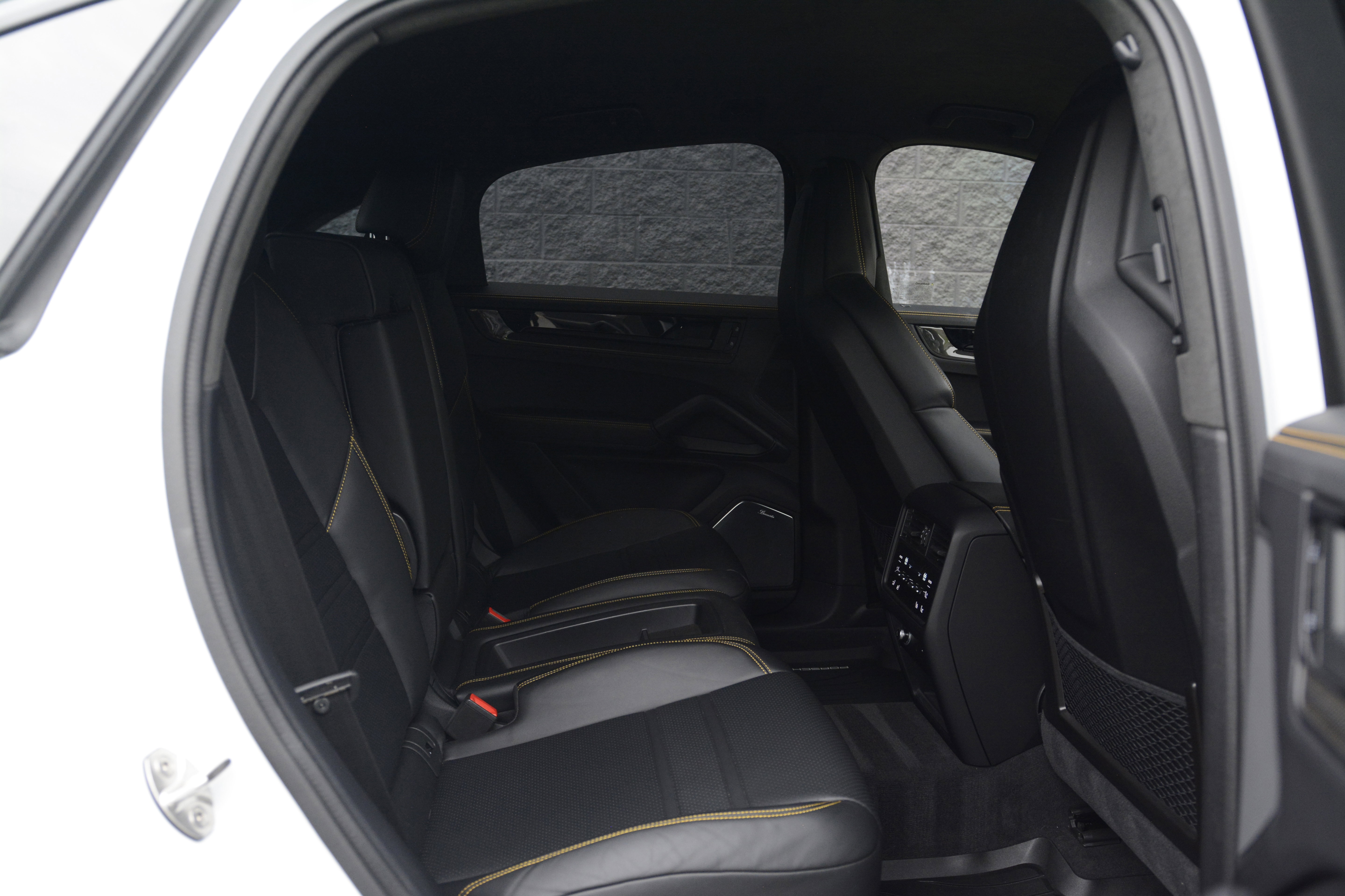 Certified 2024 Porsche Cayenne Turbo GT AWD/4WD image 35