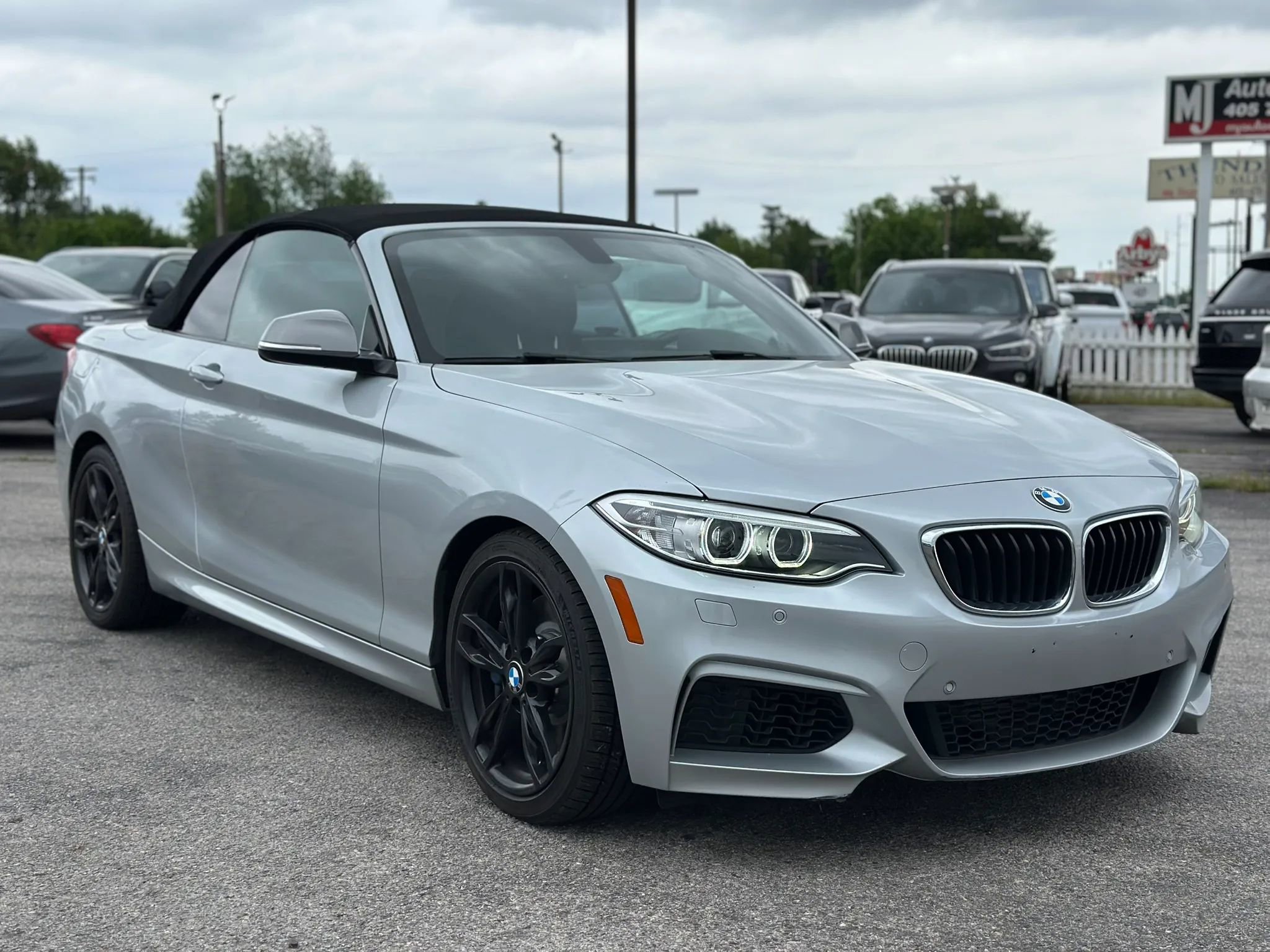 Used 2016 BMW M235i xDrive Convertible AWD/4WD image 7