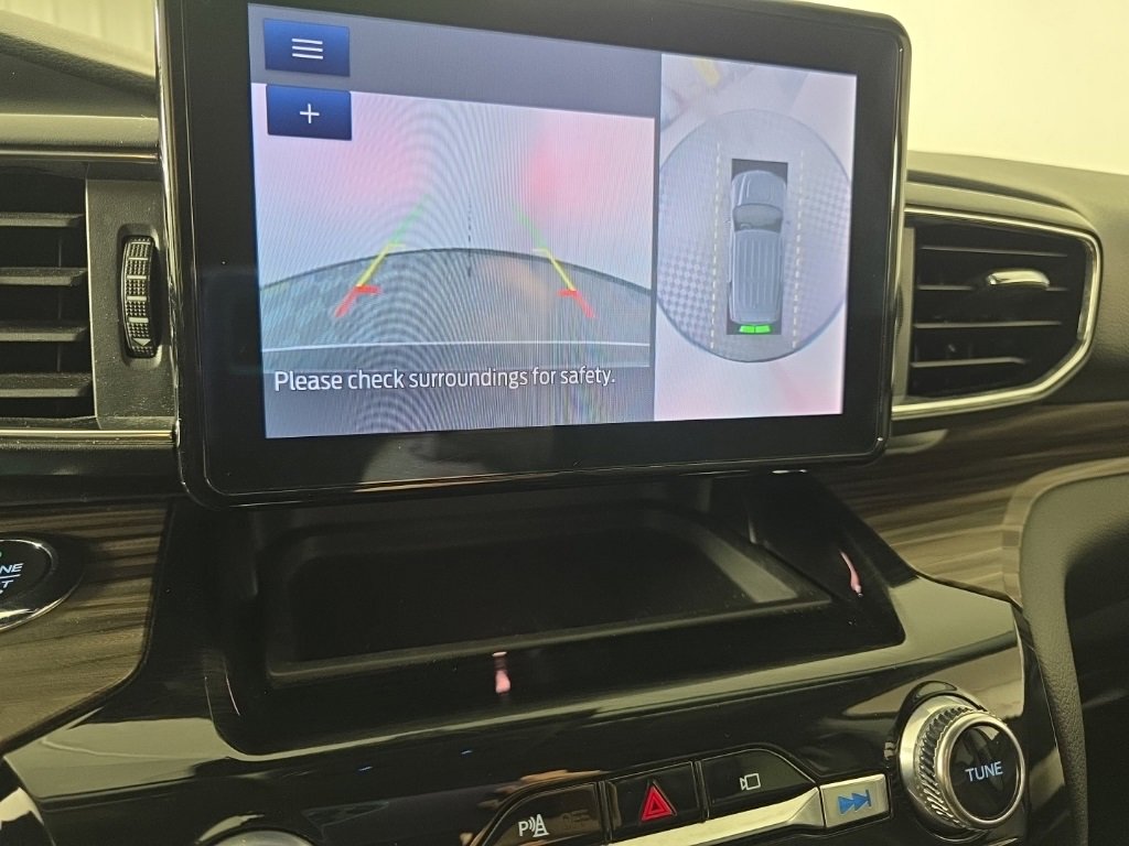 Used 2021 Ford Explorer Limited image 19