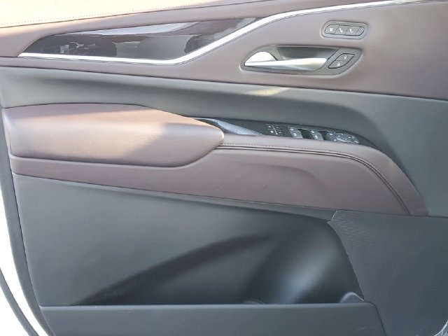 Certified 2021 Cadillac Escalade Premium Luxury Platinum AWD/4WD image 14