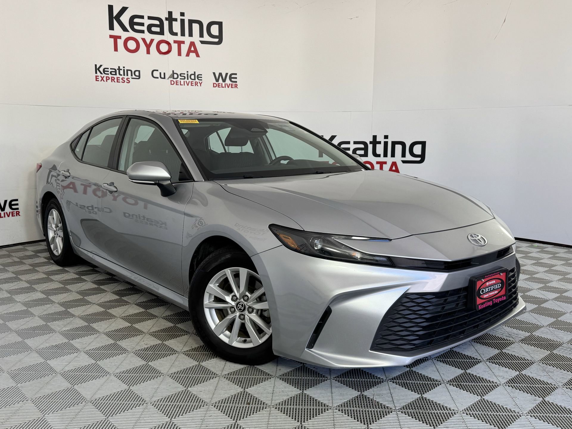 Certified 2025 Toyota Camry LE image 3