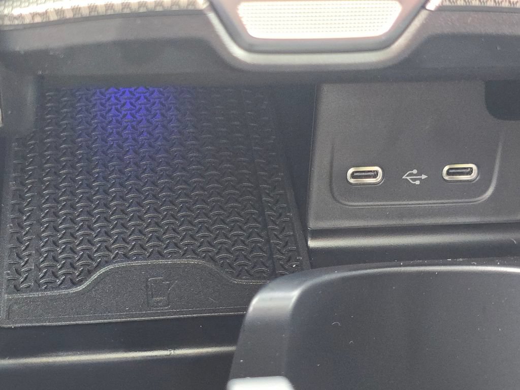 New 2026 Mercedes-Benz C 43 AMG 4MATIC Sedan image 33
