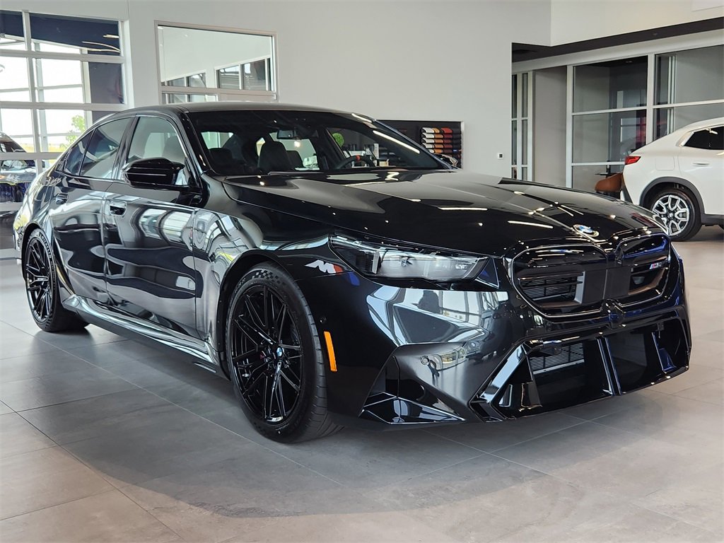 New 2026 BMW M5 w/ Executive Package image 3