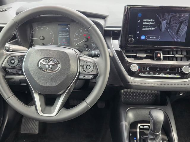 Used 2023 Toyota Corolla SE w/ SE Premium Package image 12