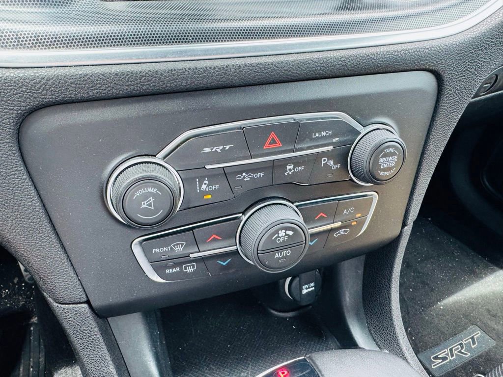 Used 2016 Dodge Charger SRT w/ Harman/Kardon Audio Group RWD image 20