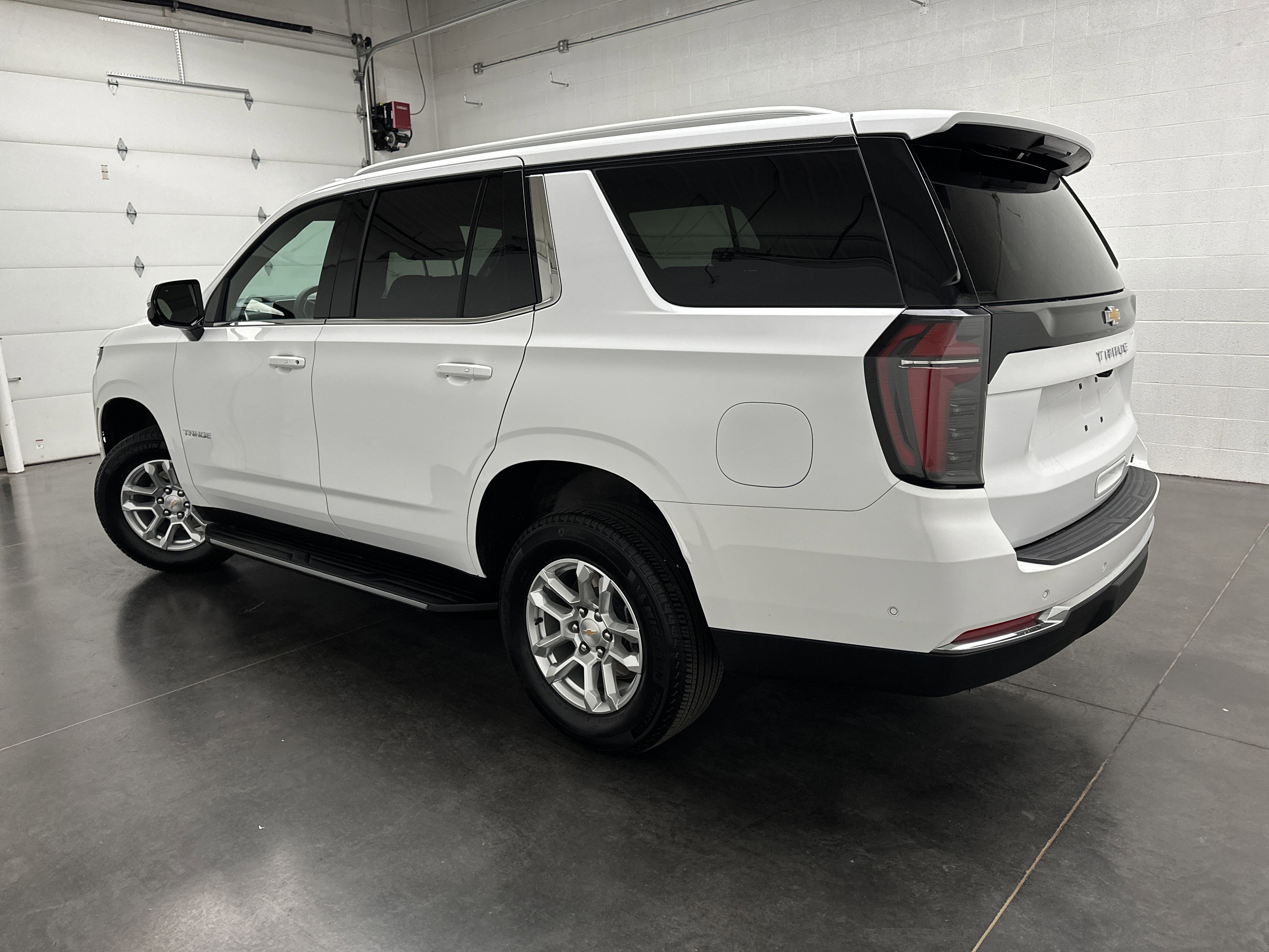 Used 2025 Chevrolet Tahoe LT image 8