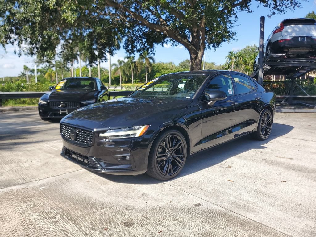 Certified 2024 Volvo S60 B5 Plus FWD image 3